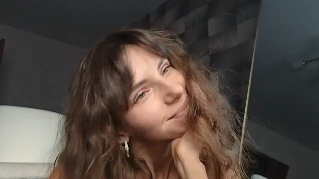 you_desire Adlı Modelin Canlı XXX Sohbeti
