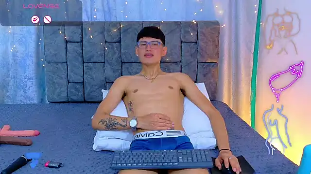 NicolasTorrez Live XXX-Chat