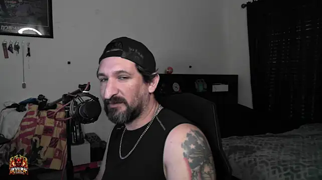 צ'אט XXX בשידור חי של DevilPup75_