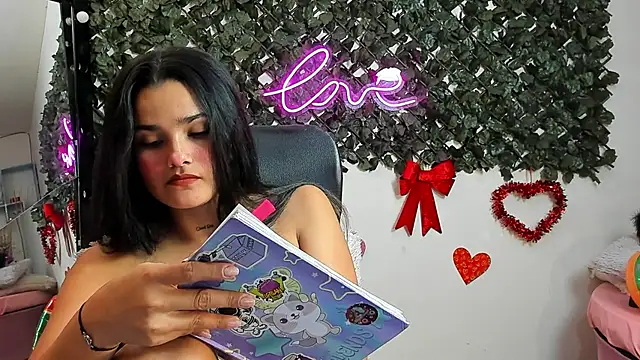 DestinyHills Live XXX Chat