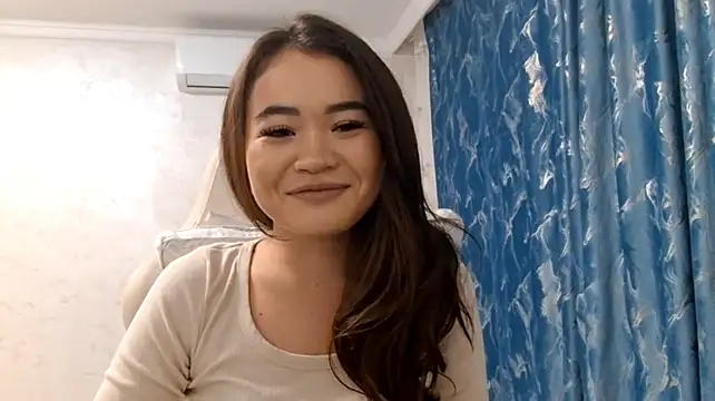 PauletteFurtak Adlı Modelin Canlı XXX Sohbeti