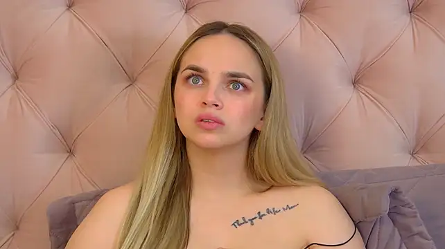 Chat +18 de AnitaVenture ao vivo