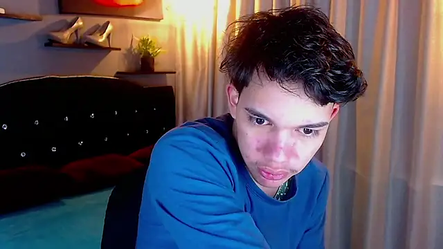 haku_nayro Chat XXX live