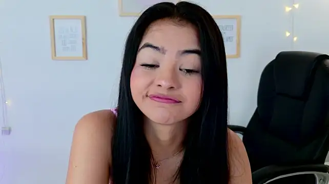 Layla_Breezee XXX чат на живо