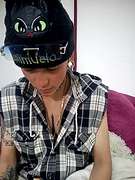 Lya_Ross19's Live XXX Chat