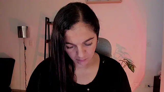 urcute_kitten Chat XXX in diretta