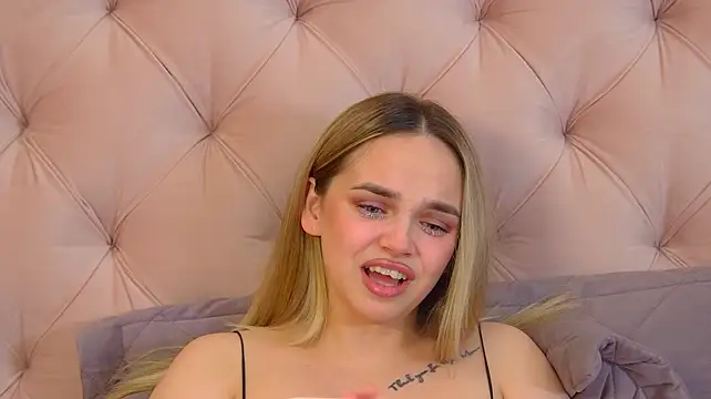 AnitaVenture's Live XXX Chat