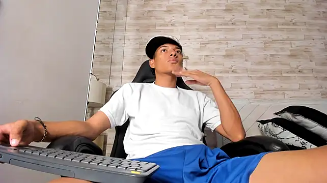 Jake_Noir live XXX chat