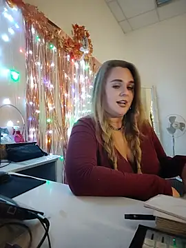 Juicy_PeachLux's Live XXX Chat