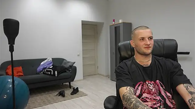 Онлайн чат XXX Igor_Wilde