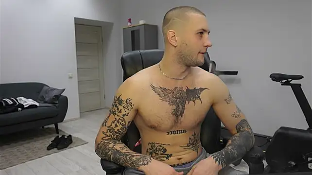 Igor_Wilde Adlı Modelin Canlı XXX Sohbeti