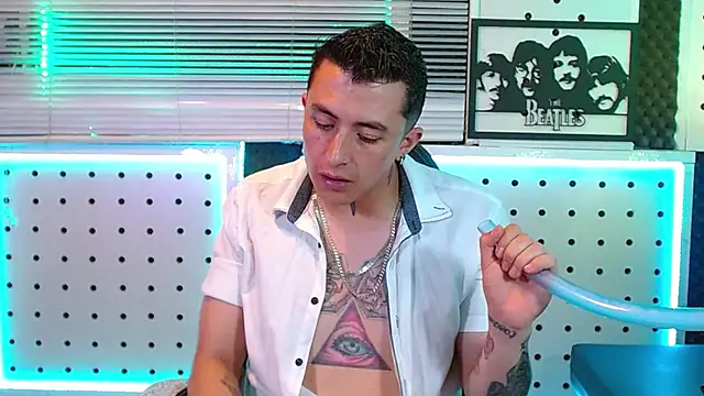 Chat +18 de Godofcumxxx ao vivo
