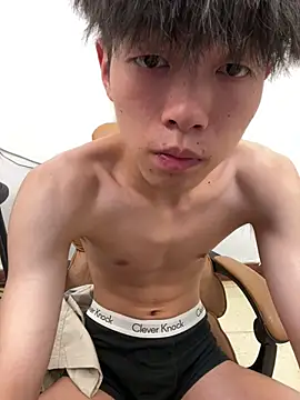 Hu_897 即時 XXX 聊天