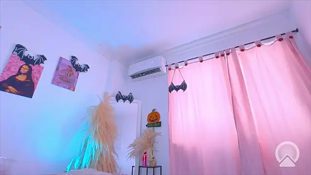 AMAIAA_LOVE live XXX chat