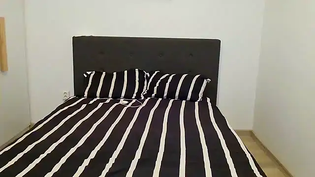 AzaleeaPasito Chat XXX live