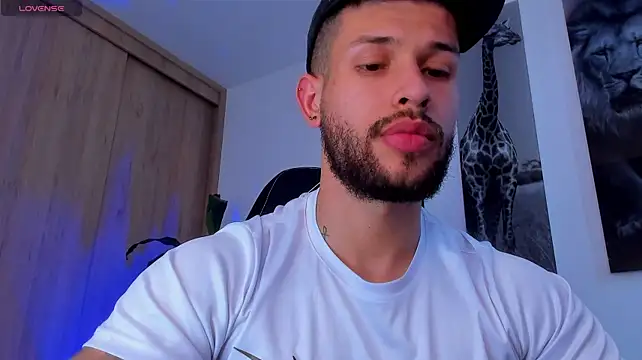 Santos_ramirez1's Live XXX Chat