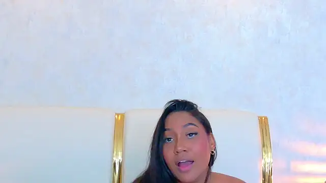Chat XXX en directo de NaiomyLanes