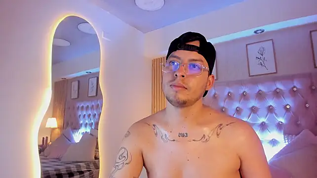 Jonath_1 Chat XXX live