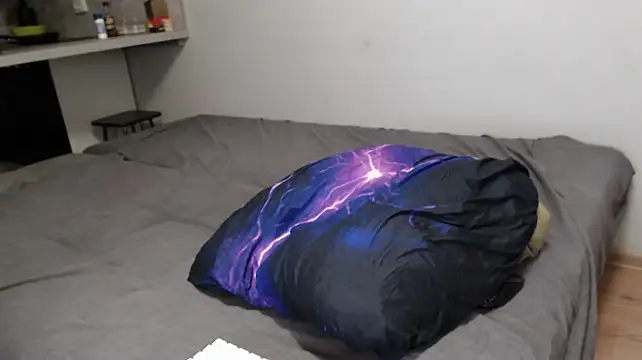 XXX chat uživo modela Student_Oliver