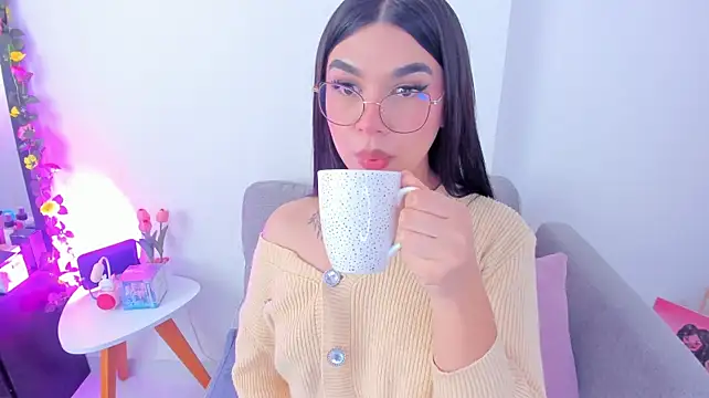RoseCassie Chat XXX in diretta