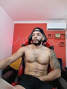 צ'אט XXX בשידור חי של Mike_savage3