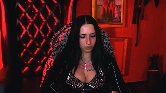 MonicaLowes' Live XXX Chat