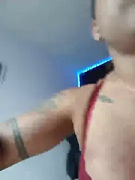 Chat XXX en directo de KarinRoss