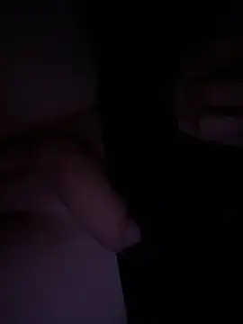 צ'אט XXX בשידור חי של VelwetNoir
