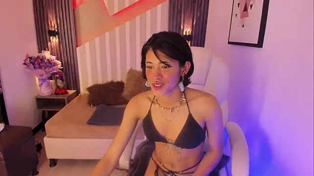 Jenay_Rosse Chat XXX in diretta