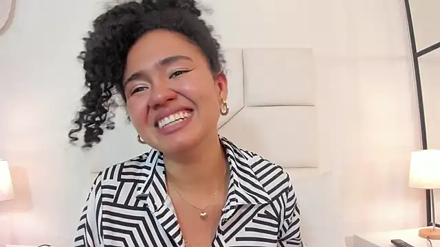 Kiraspell's Live XXX Chat
