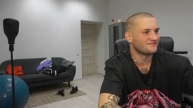 Igor_Wilde Adlı Modelin Canlı XXX Sohbeti