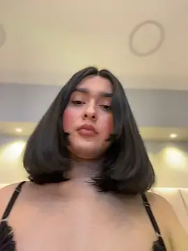 MiahWindsor's Live XXX Chat