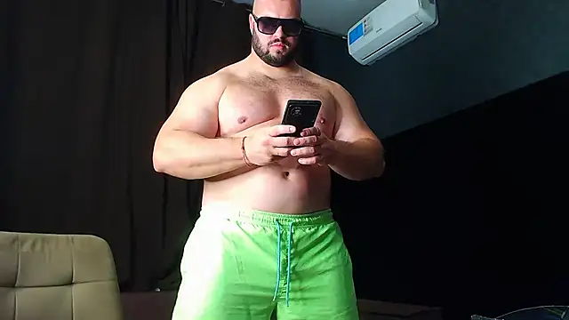 Webkamerová show muscularjohnforuX