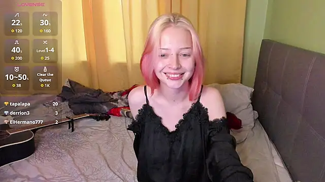 XXX chat uživo modela PetiteLia_