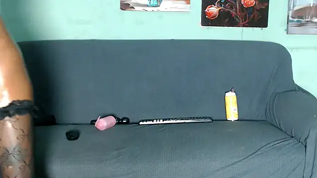 Chat +18 de Slenderxxx2 ao vivo