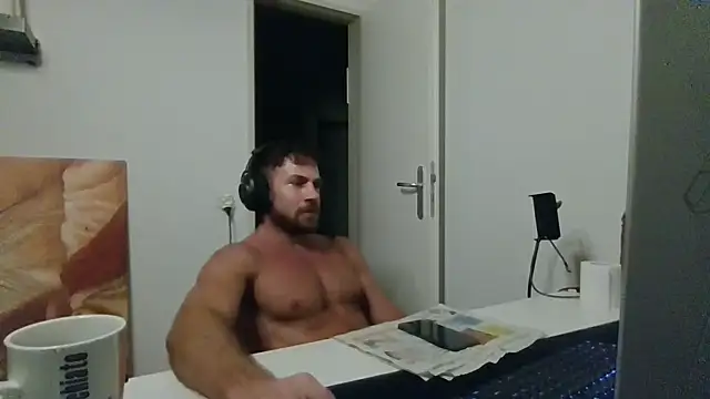 Chat XXX ao vivo de alpha-hunk