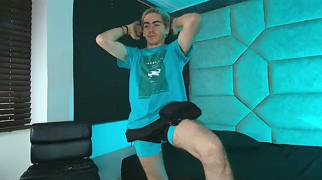 Tyler_Mcrey 现场XXX聊天