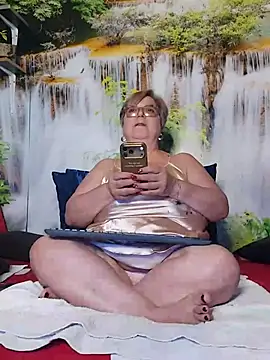 QueenPammy1 Chat XXX live