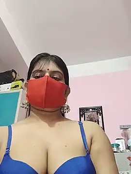 Hotpritid Adlı Modelin Canlı XXX Sohbeti