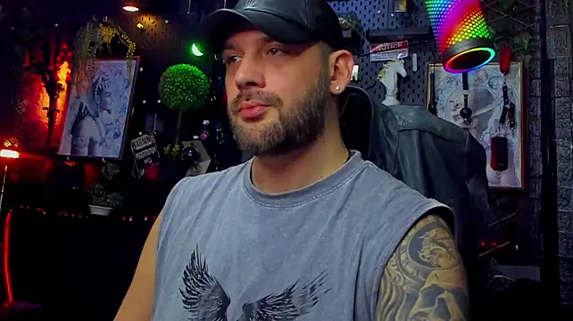 แชท XXX สดของ LexHardy