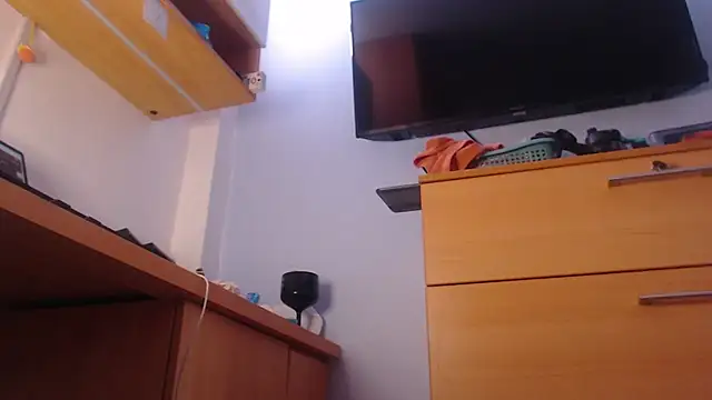 MikeMiller2 Chat XXX live