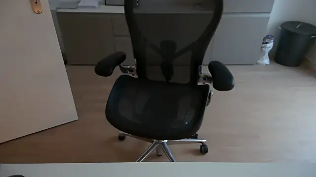 taallguyy_196 Show Webcam