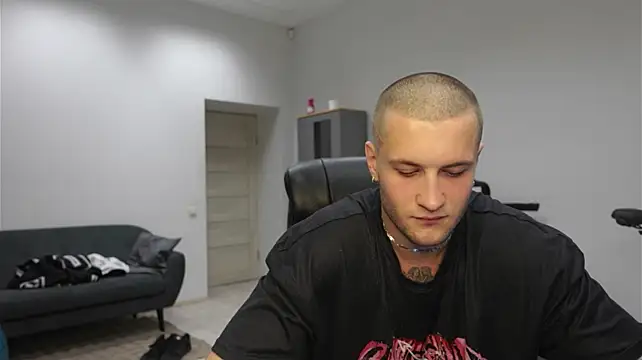 Igor_Wilde Adlı Modelin Canlı XXX Sohbeti