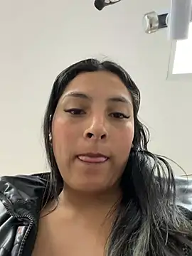 Cami_Leon2 即時 XXX 聊天