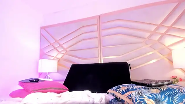 Chat +18 de BellaGracee ao vivo