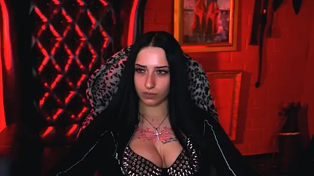 MonicaLowes XXX чат на живо