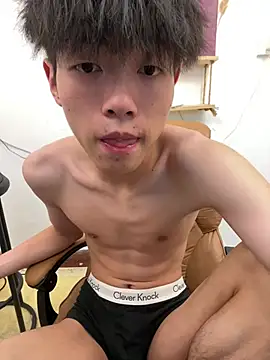Hu_897 即時 XXX 聊天