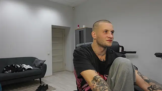 Igor_Wilde élő XXX-chatje
