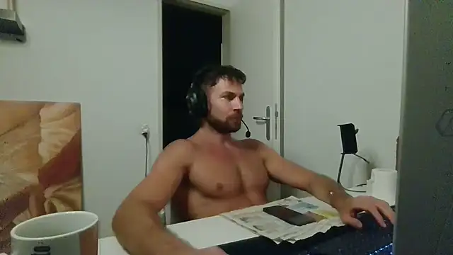 دردشة alpha-hunk الجنسية المباشرة