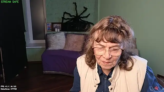 Betty_Brick: απευθείας συνομιλία ΧΧΧ